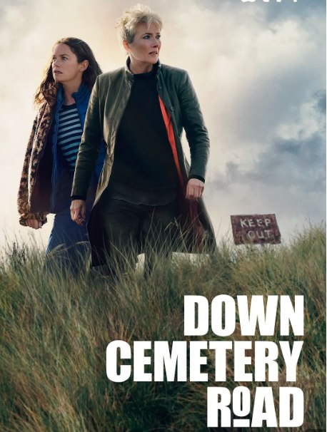 名称：[英剧]《坟场回路》（2025）描述：导演: 塞缪尔·多诺万 / 伯克·西格罗斯松 / 娜塔莉·贝利主演: 艾玛·汤普森 / 露丝·威尔森 / 亚当·戈德利 / 埃拉·布鲁科莱里 / 阿迪勒·阿赫塔尔 / 更多…类型: 惊悚制片国家/地区: 英国单集片长: 50分钟链接：🔗夸克：