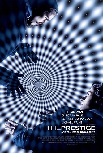 名称：《致命魔术》.英语中字（2006）描述：导演: 克里斯托弗·诺兰又名: 顶尖对决(台) / 死亡魔法(港) / 魔高一丈 / 魔道争锋编剧: 乔纳森·诺兰 / 克里斯托弗·诺兰 / 克里斯托弗·普瑞丝特 主演: 休·杰克曼 / 克里斯蒂安·贝尔 / 迈克尔·凯恩 / 丽贝卡·豪尔 / 斯嘉丽·约翰逊 / 大卫·鲍伊 / 安迪·瑟金斯 / 派珀·佩拉博 / 萨曼塔·马霍林 / 丹尼尔·戴维斯 / 吉姆·皮多克 / 克里斯托弗·尼姆 / 马克·瑞安 / 罗杰·里斯 / 杰米·哈里斯 / 罗恩·帕金斯 / 瑞奇·杰 / 安东尼·德·马克 / 冀朝理类型: 剧情 / 悬19世纪末，人们对科学文明还不是认识得太过清楚，于是，安吉尔（休•杰克曼Hugh Jackman饰）和伯登（克里斯蒂安•贝尔Christian Bale饰）的魔术，成为了伦敦城内的神奇人物